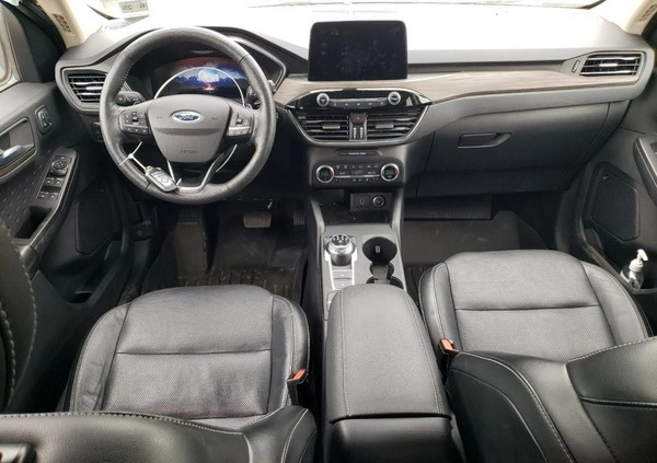 Ford Kuga cena 56100 przebieg: 93664, rok produkcji 2020 z Młynary małe 56